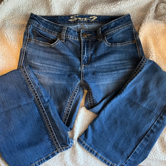 7 for All Mankind Bootcut Jeans - Picture 6 of 14